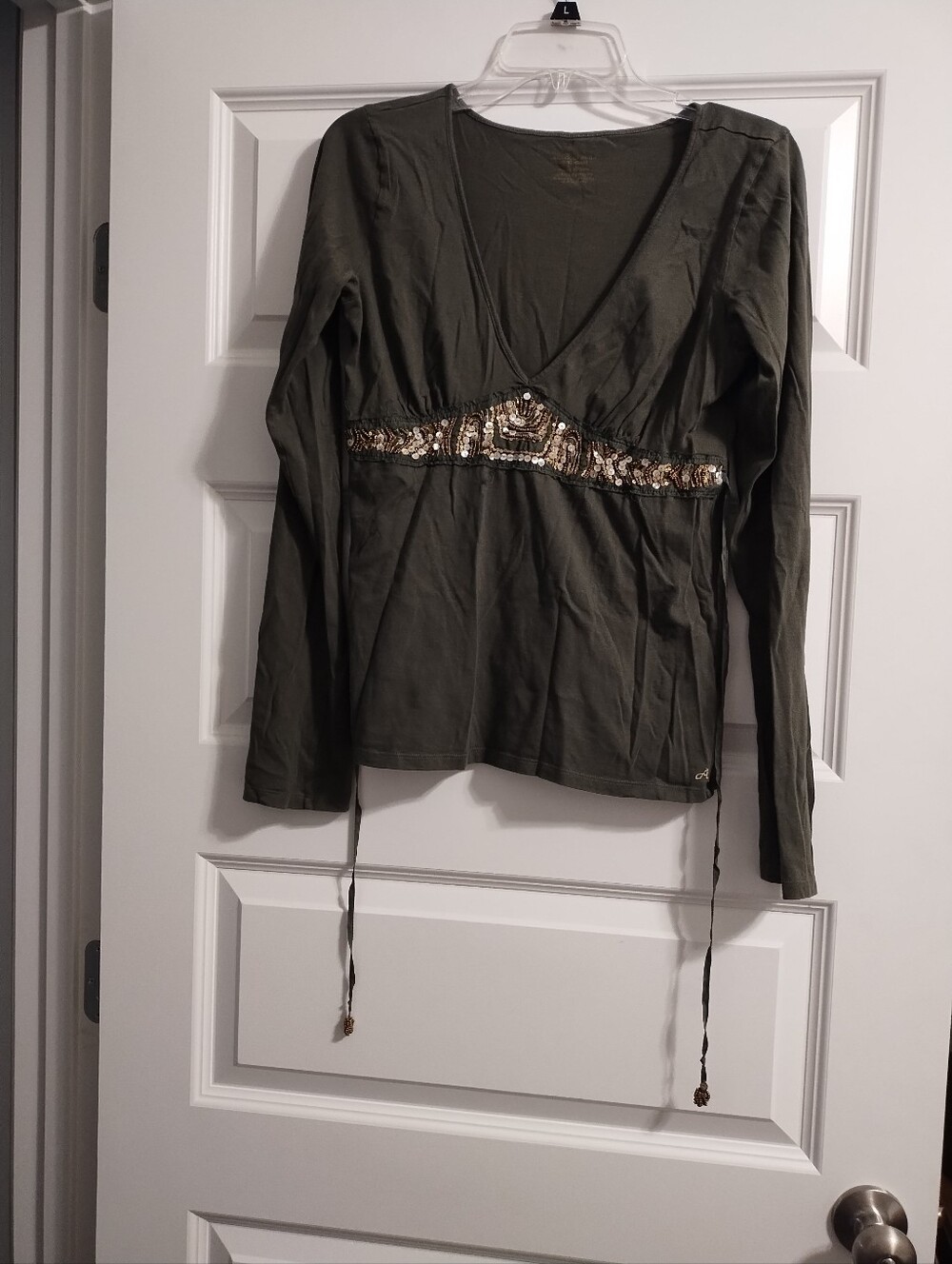 Women's Olive Green Long-Sleeve V-Neck Top with Sequin Waist